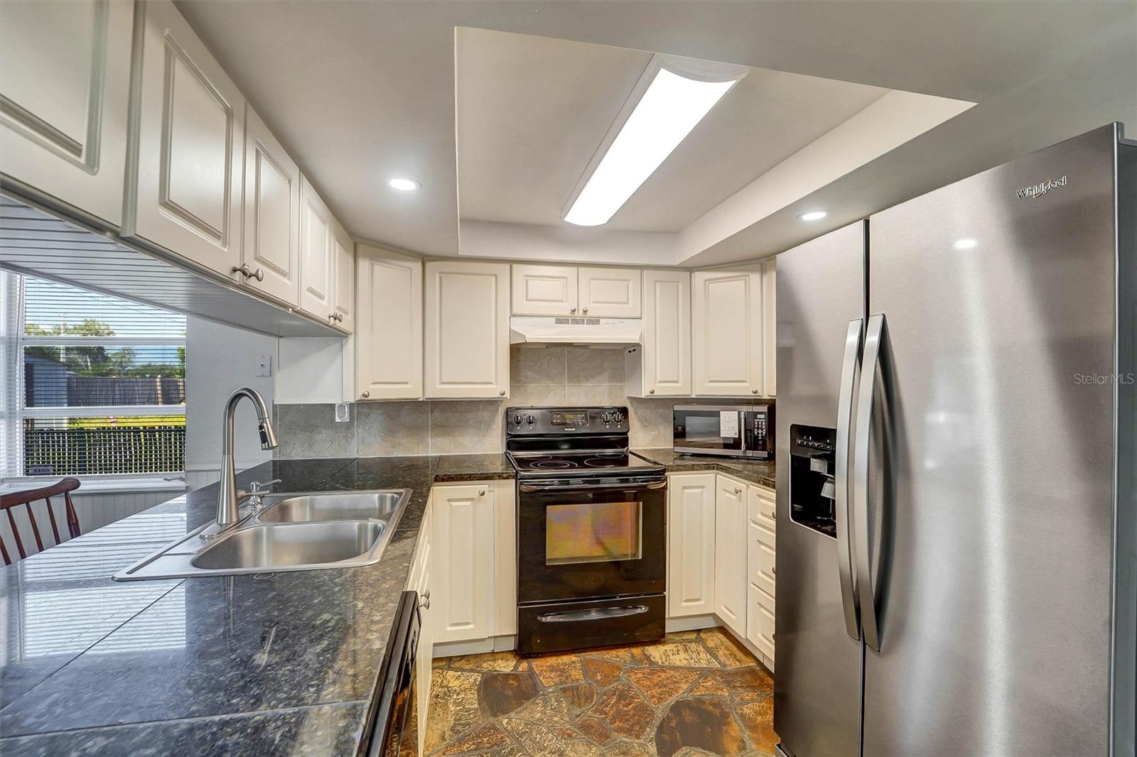 5344 NANCY LN — photo 10