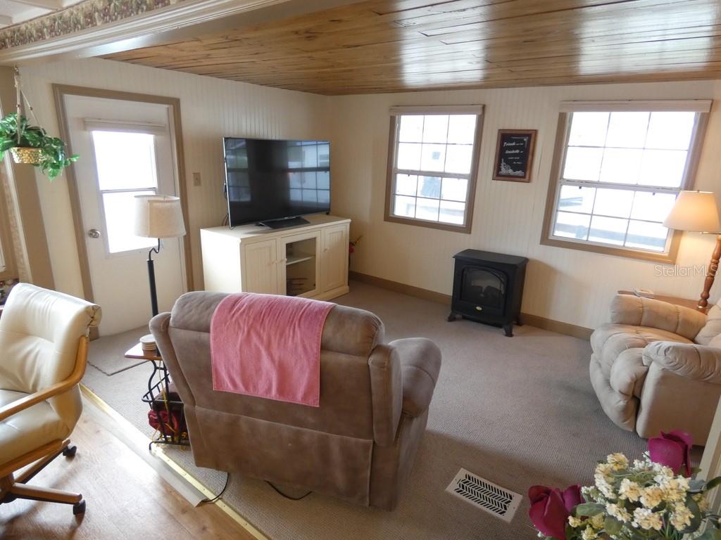 12674 SEMINOLE BLVD #S8 — photo 9