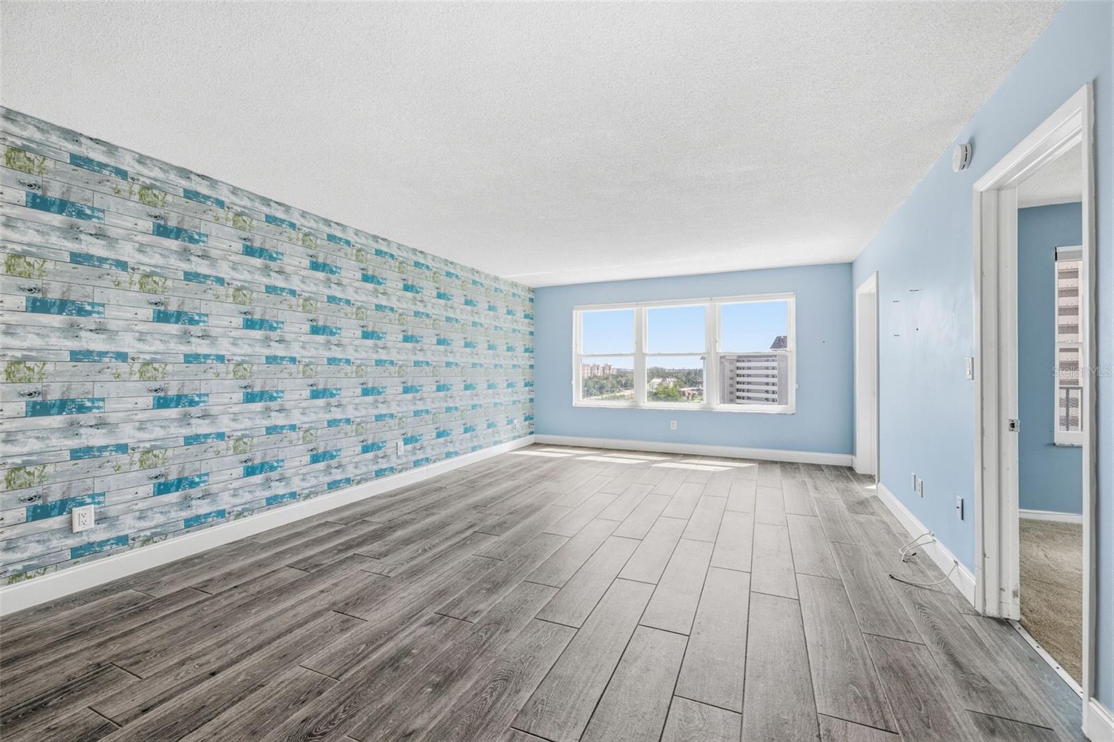 5220 BRITTANY DR S #901 — photo 10