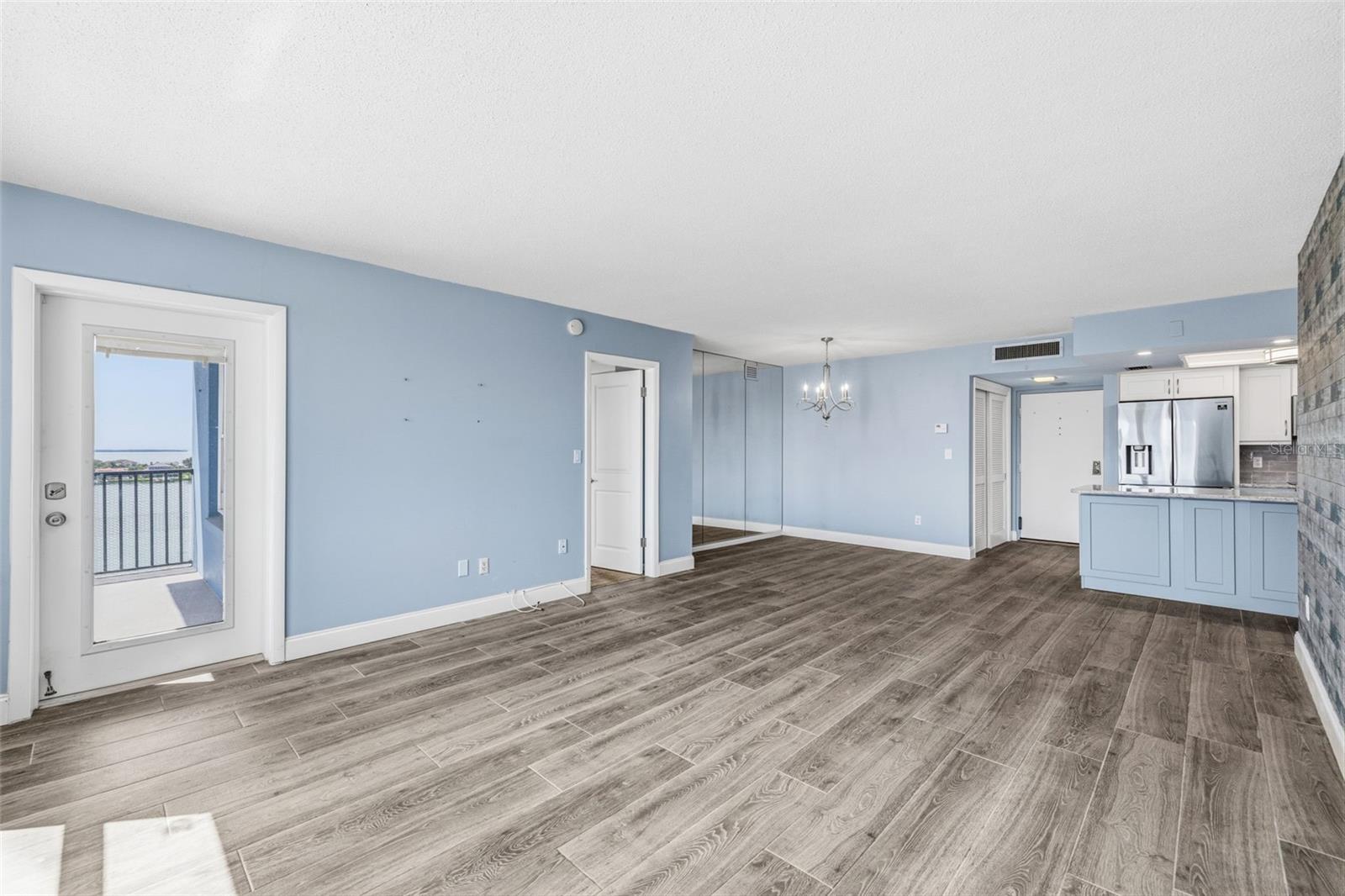 5220 BRITTANY DR S #901 — photo 14