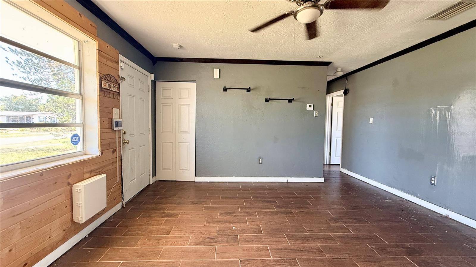4448 CHICOPA ST — photo 3
