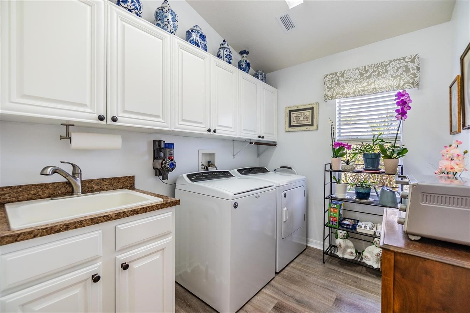 8721 CRYSTAL CREEK CT — photo 34