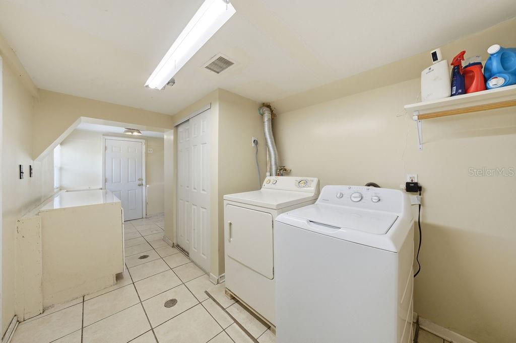 7207 S WEST SHORE BLVD — photo 30