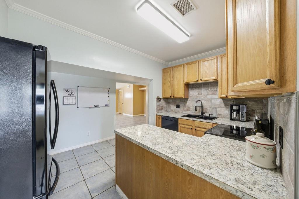 7207 S WEST SHORE BLVD — photo 12