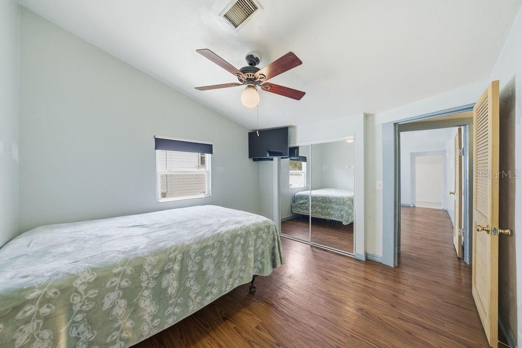 7207 S WEST SHORE BLVD — photo 24