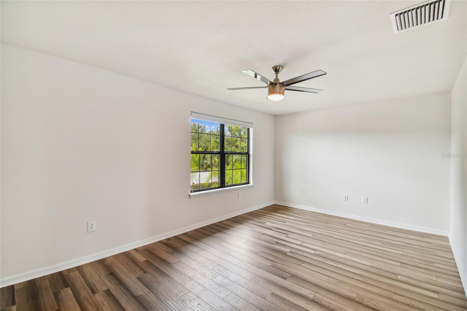 11027 TAHITI ISLE LN — photo 30