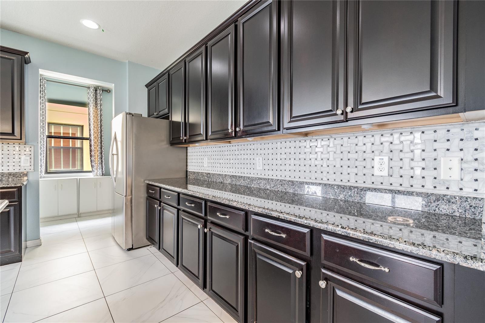 11027 TAHITI ISLE LN — photo 42