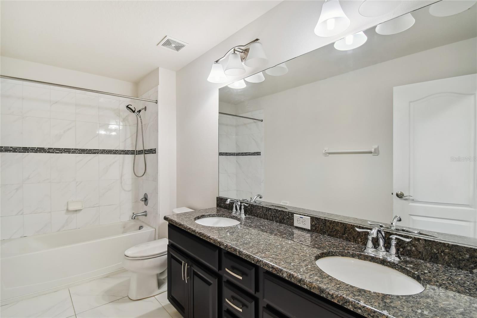 11027 TAHITI ISLE LN — photo 23