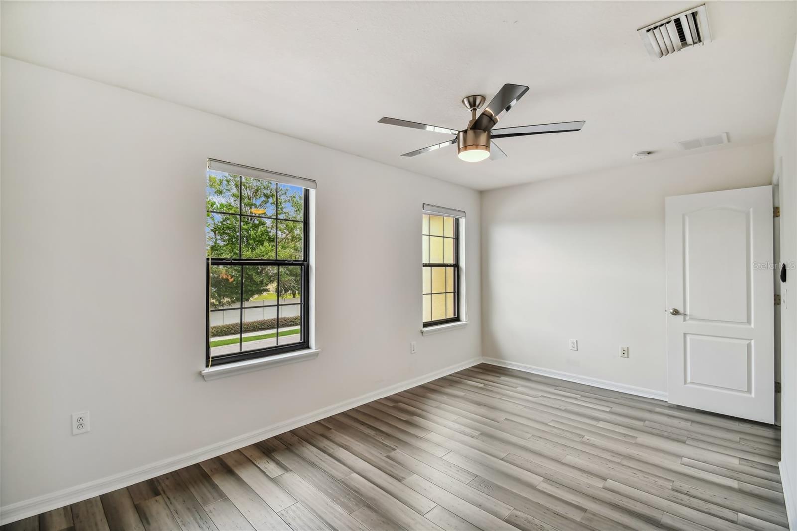 11027 TAHITI ISLE LN — photo 28