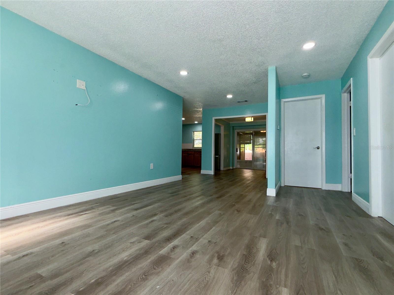 9805 LILY ST N #9805 — photo 11