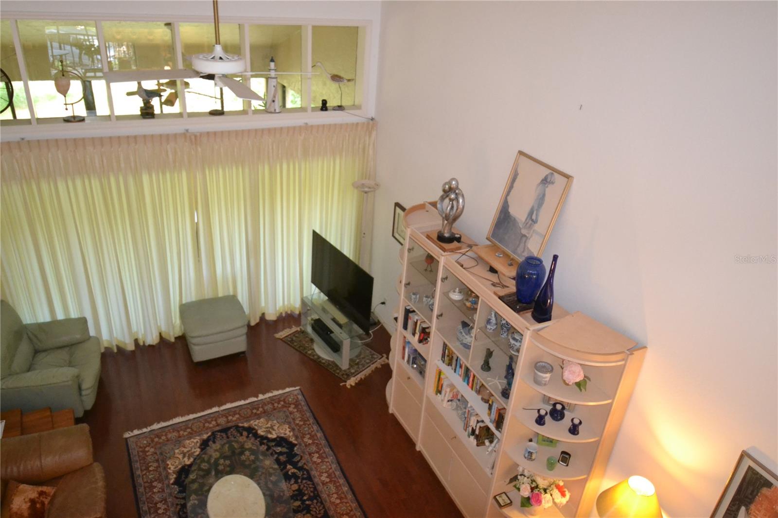 112 LINDSAY LN — photo 13