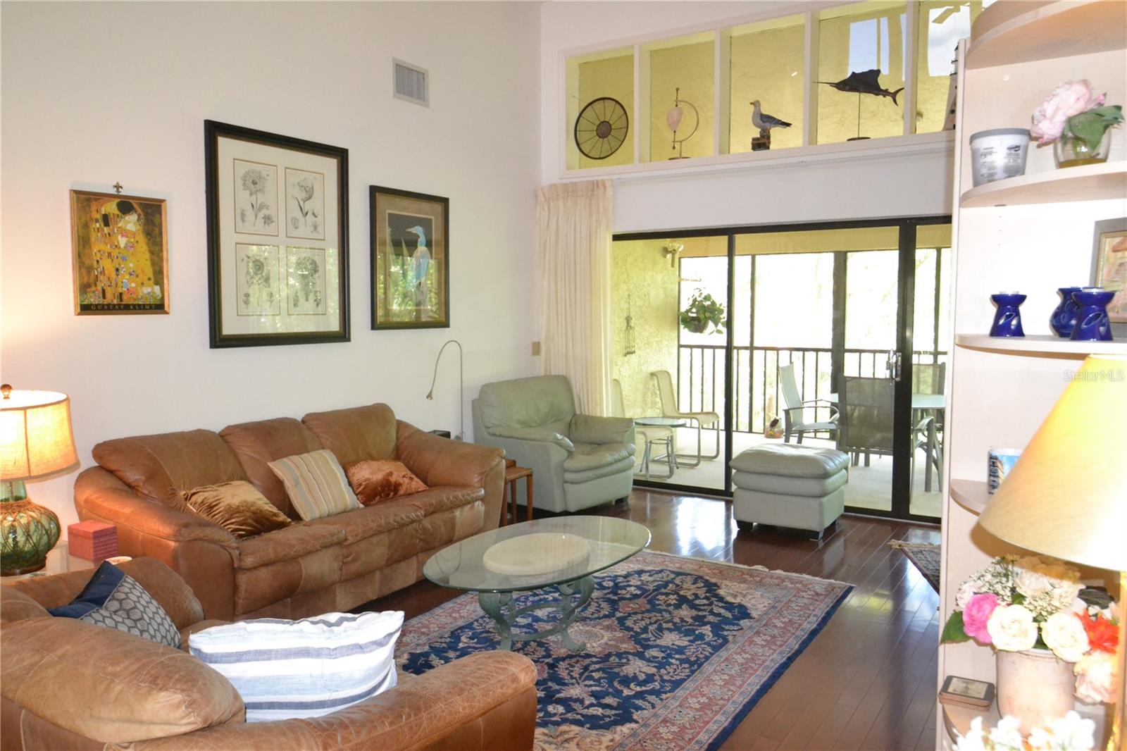 112 LINDSAY LN — photo 34