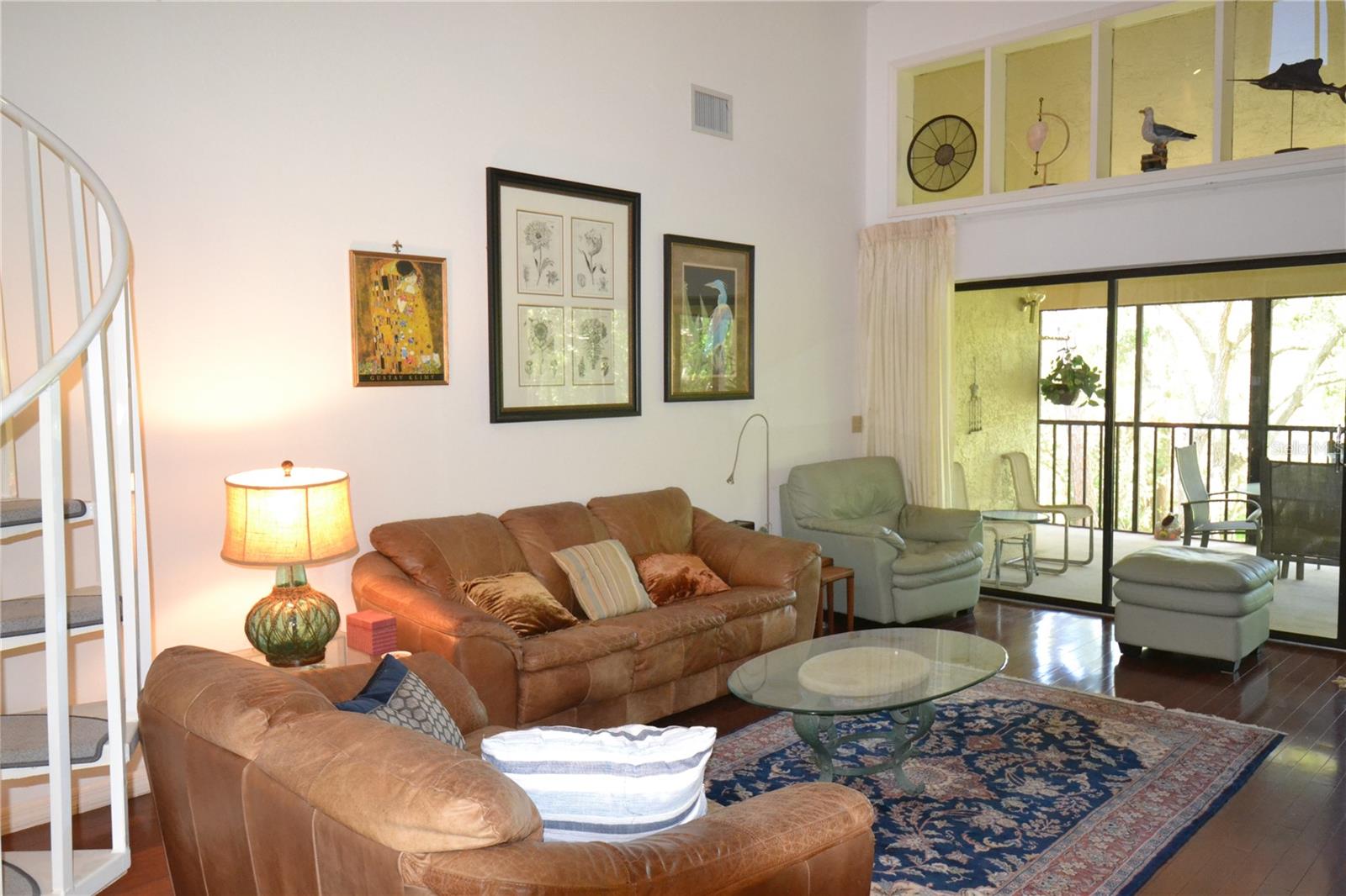 112 LINDSAY LN — photo 35