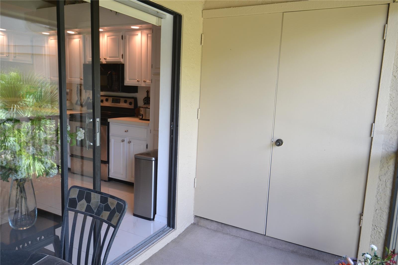 112 LINDSAY LN — photo 30
