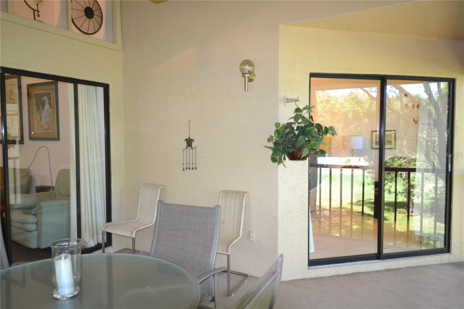112 LINDSAY LN — photo 45