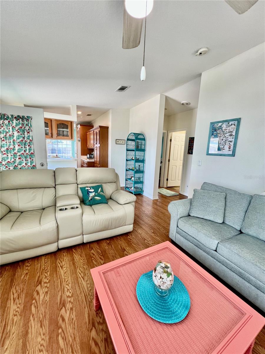 102 2ND AVE — photo 20