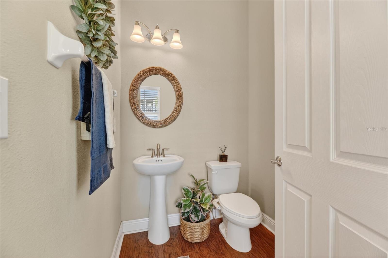 508 WINTERSIDE DR — photo 33