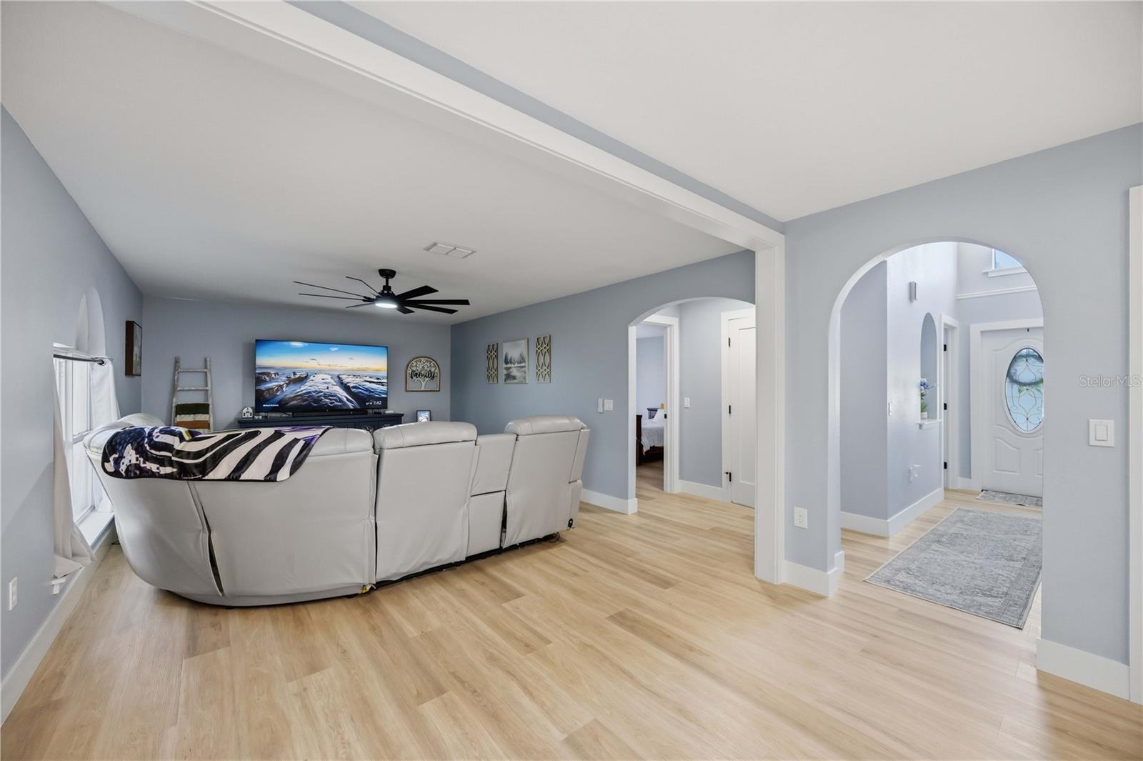 1681 DAWNVIEW ST — photo 25