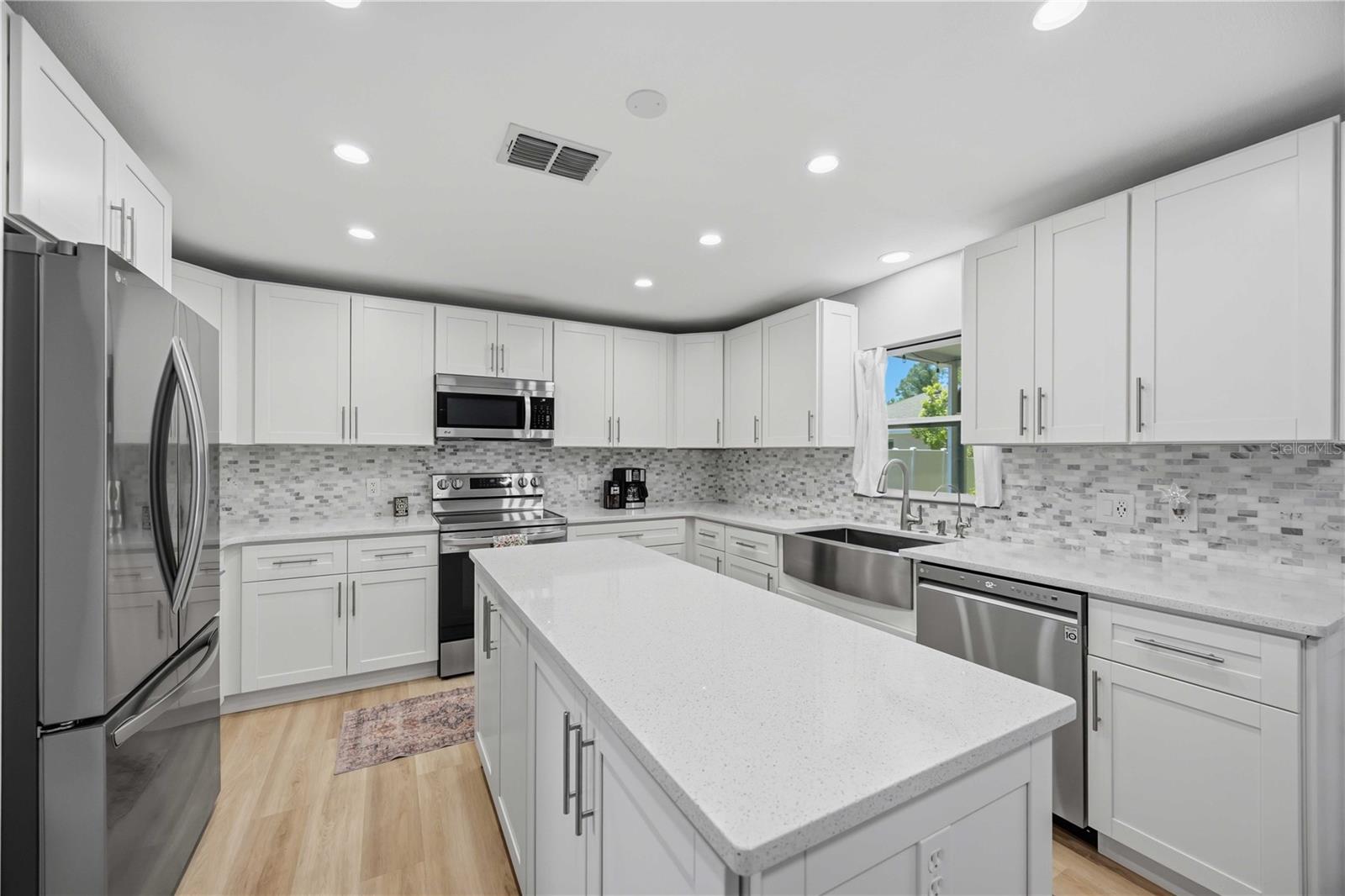 1681 DAWNVIEW ST — photo 16
