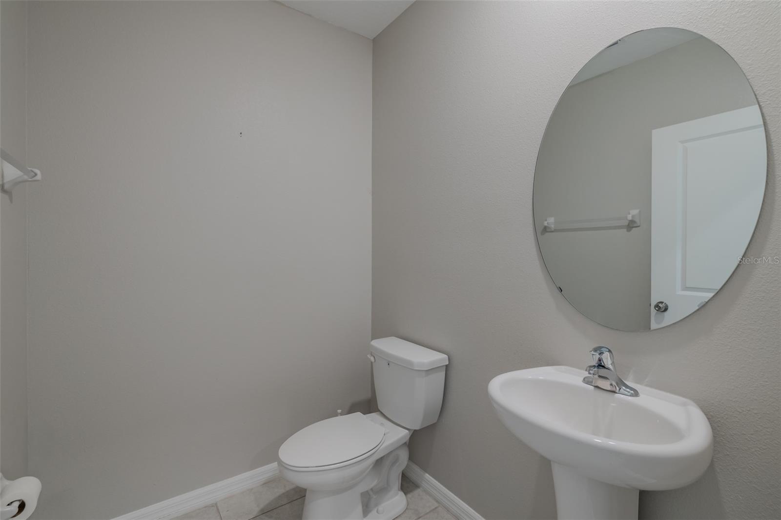 4712 RON EDDIE — photo 19