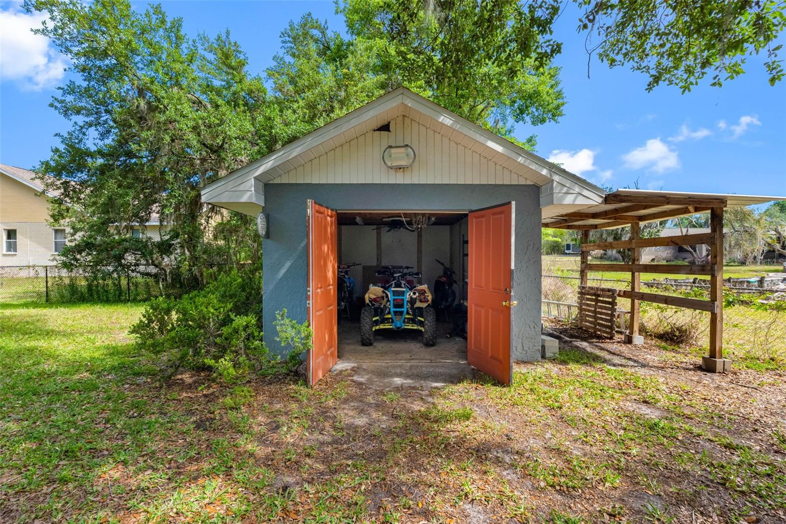 11109 WINN RD — photo 55