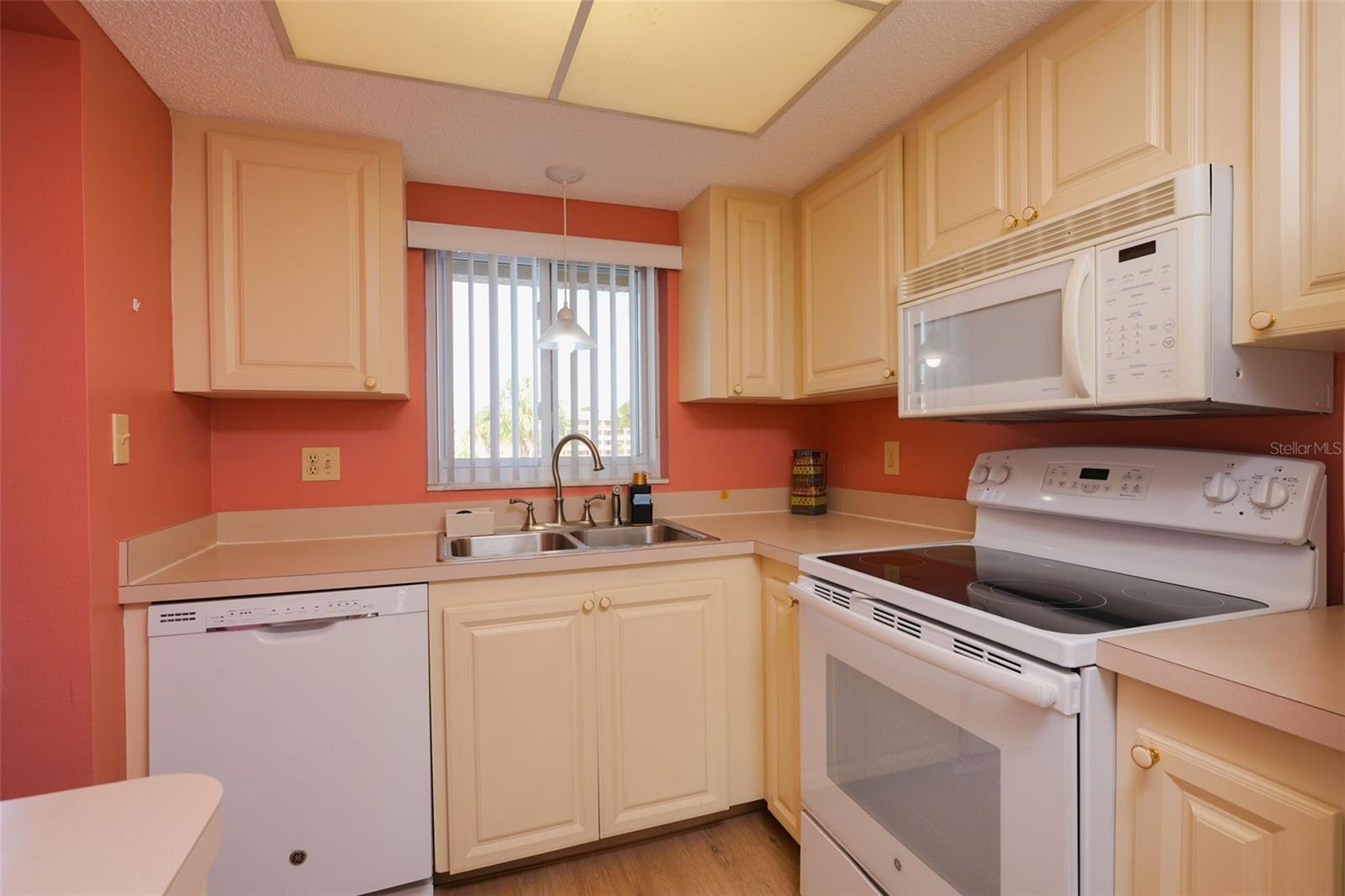 3607 LAKE BAYSHORE DR #J-312 — photo 15