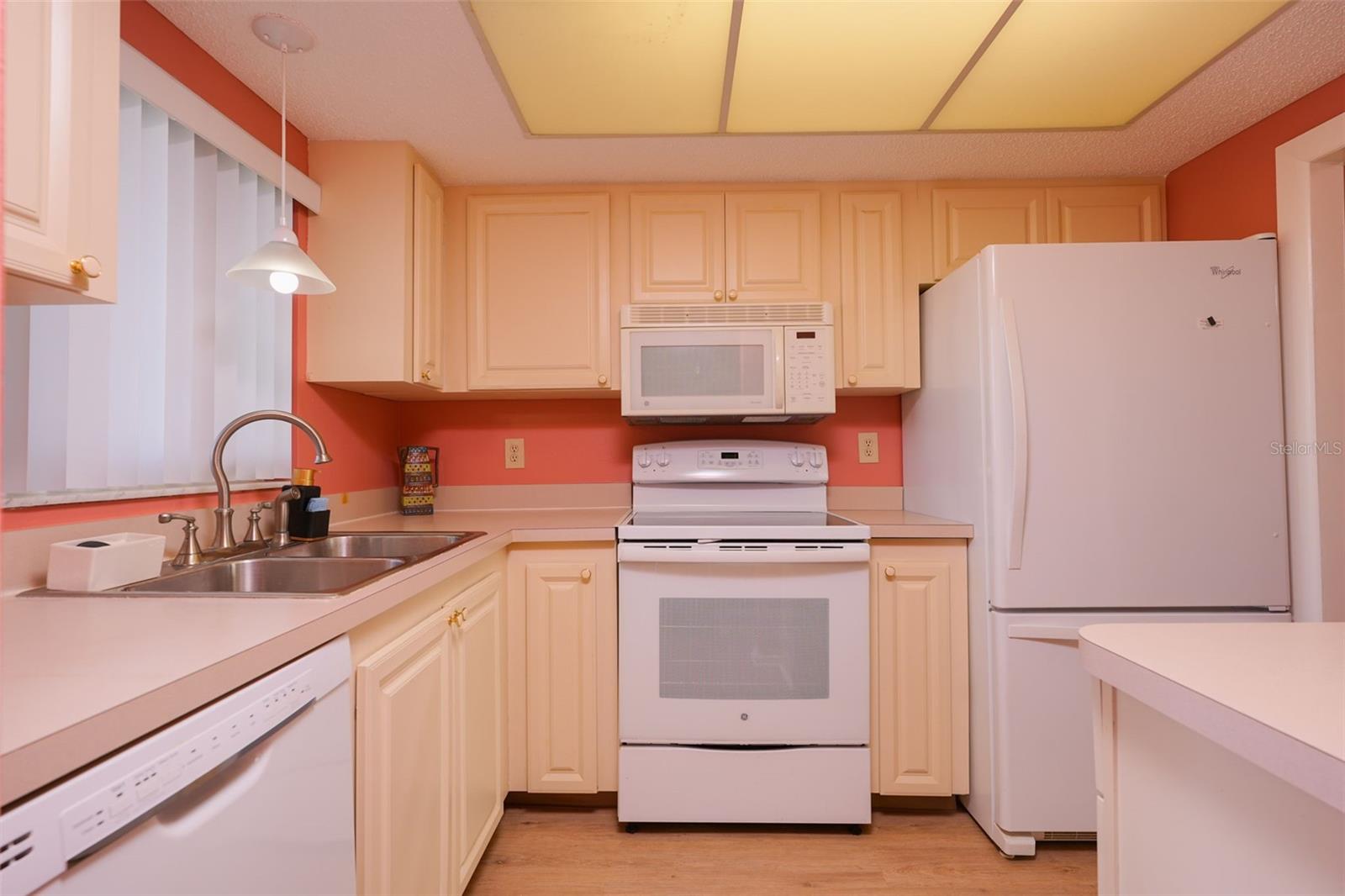 3607 LAKE BAYSHORE DR #J-312 — photo 16