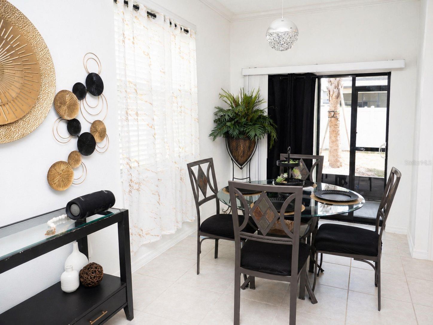 36384 WELL HILL WAY — photo 8