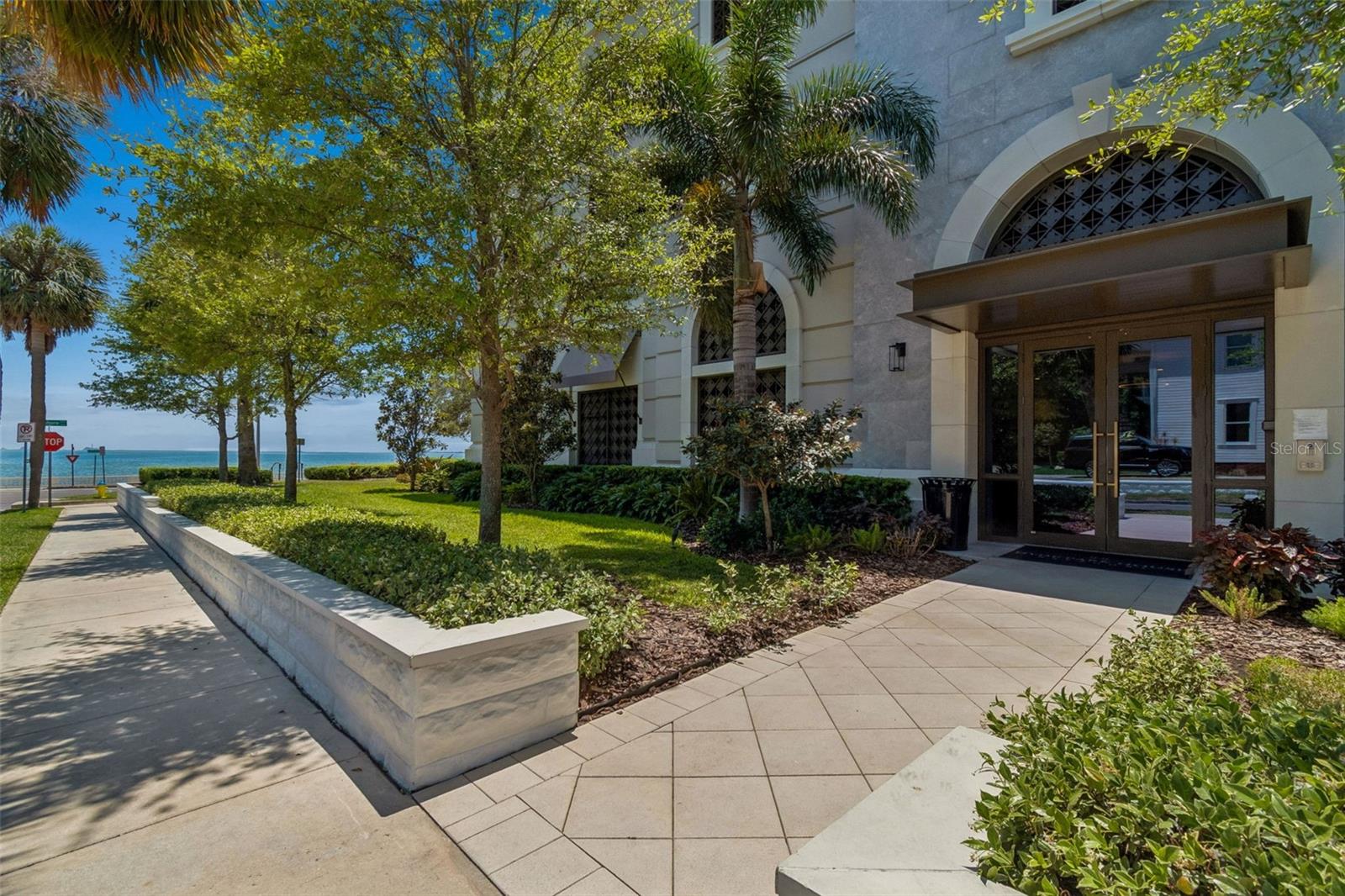 2103 BAYSHORE BLVD #1203 — photo 2