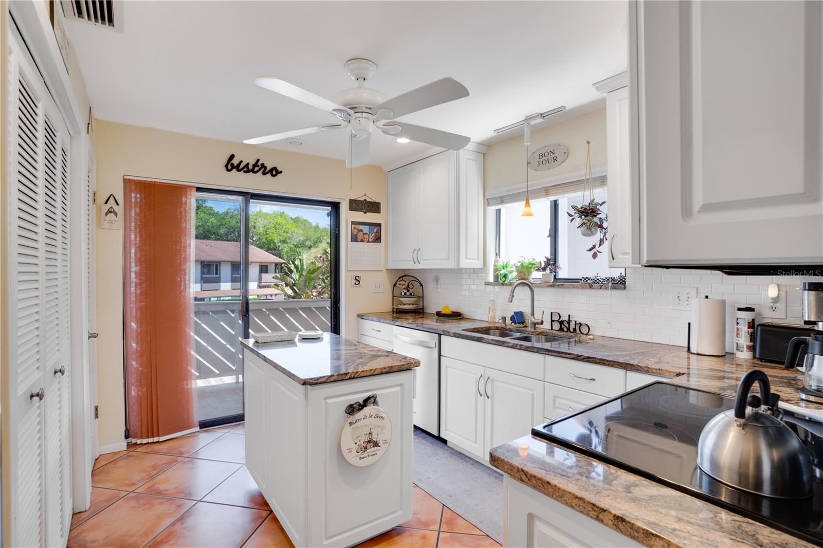 514 TABOR CT #C — photo 12