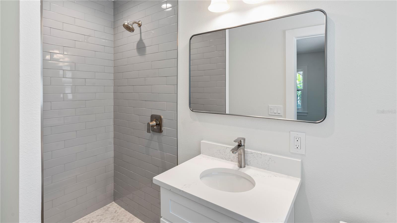 4725 DEL RIO WAY S — photo 26