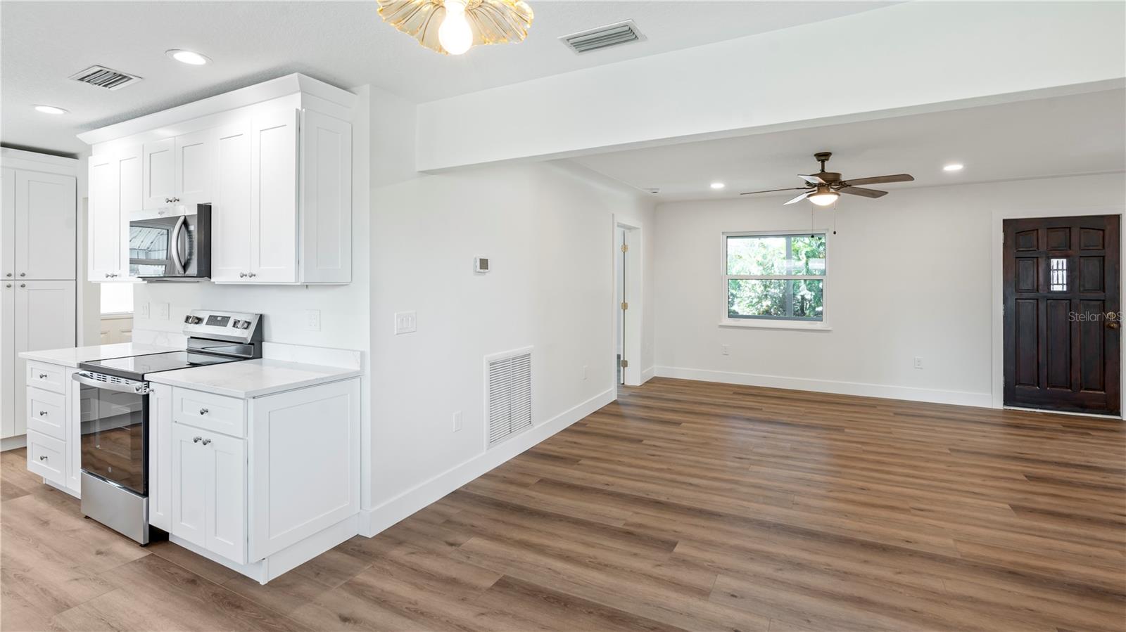 4725 DEL RIO WAY S — photo 21