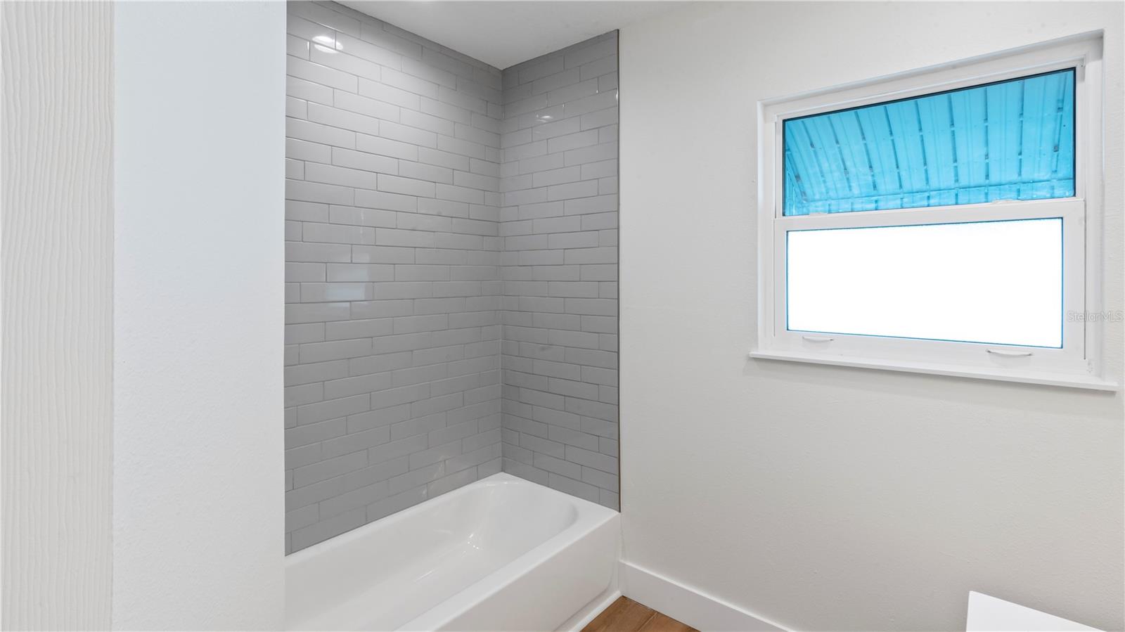4725 DEL RIO WAY S — photo 33
