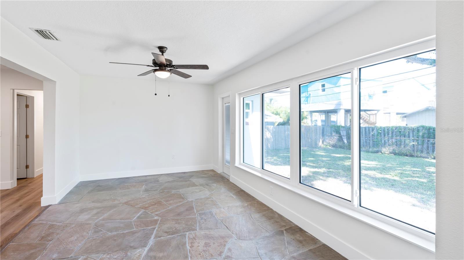 4725 DEL RIO WAY S — photo 15