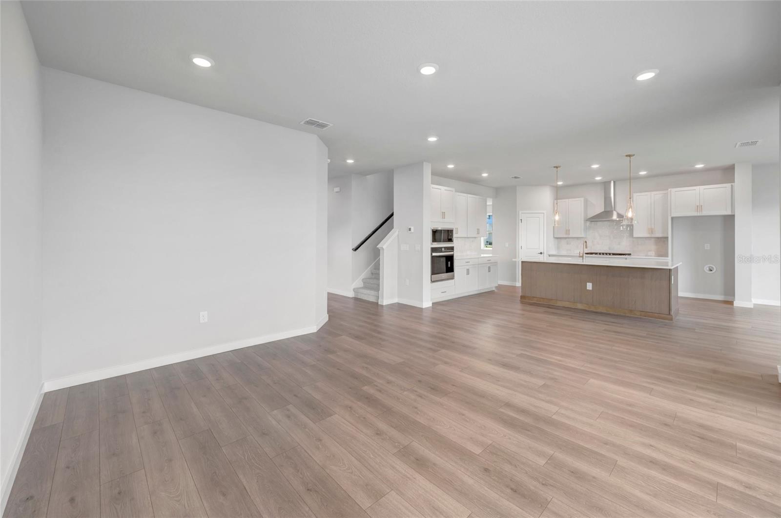 5182 CREEK SAND DR — photo 9