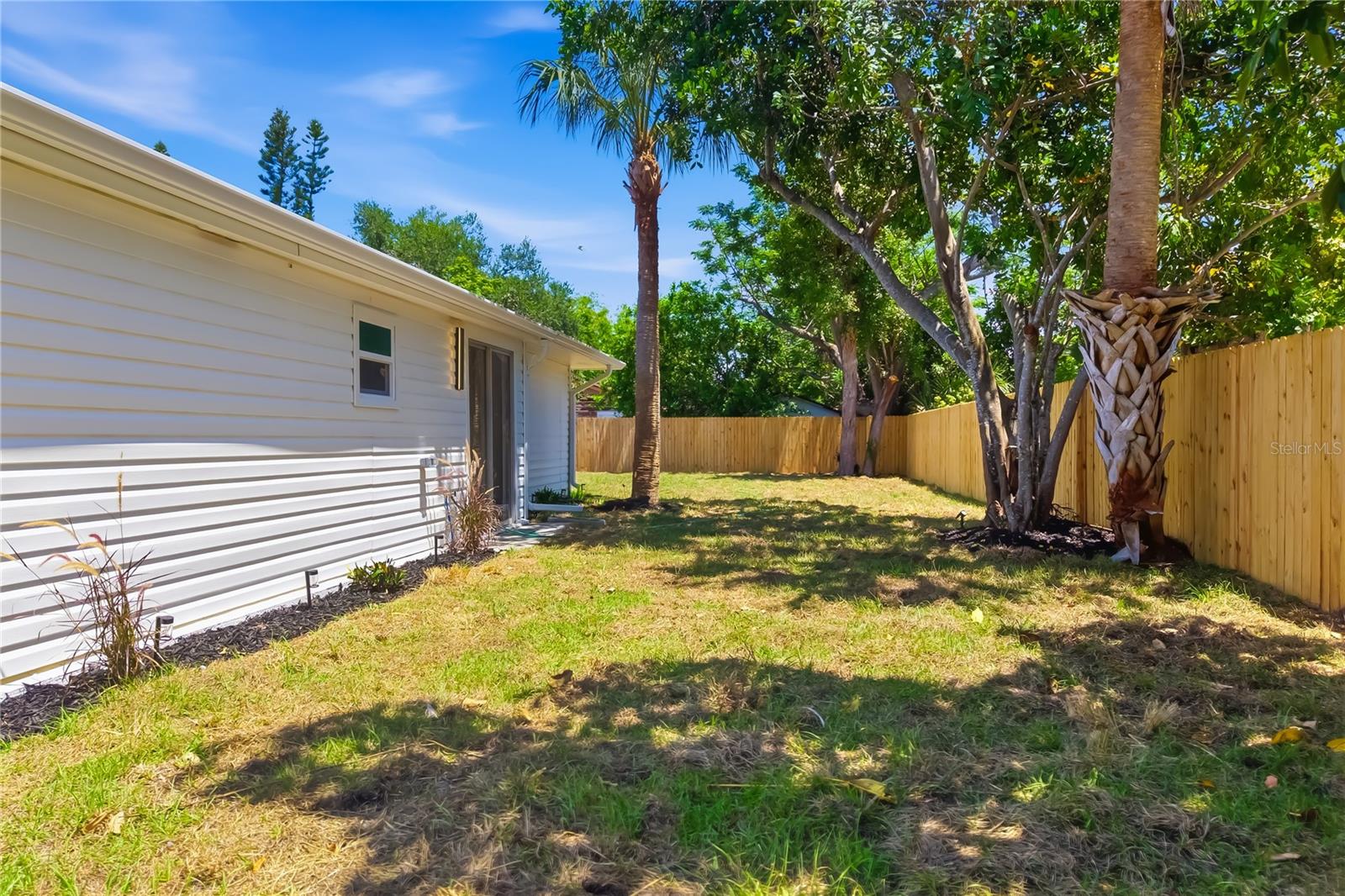2436 GOLDENROD ST — photo 12