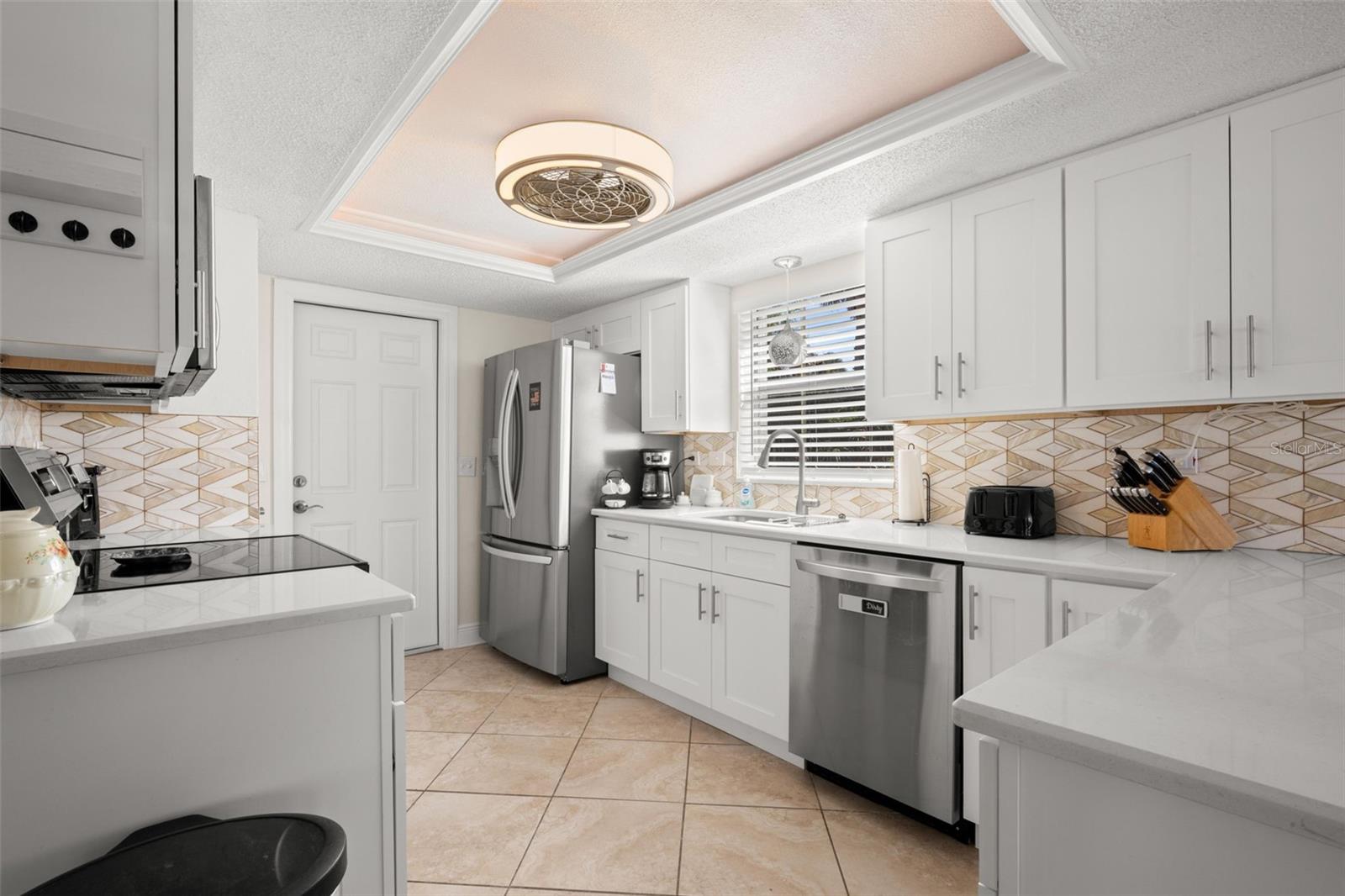 7418 ISLANDER LN — photo 13