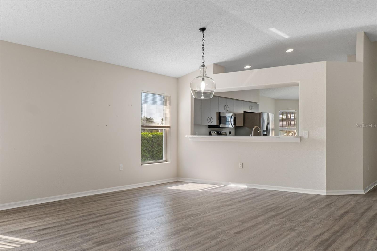 18236 WEBSTER GROVE DR — photo 11