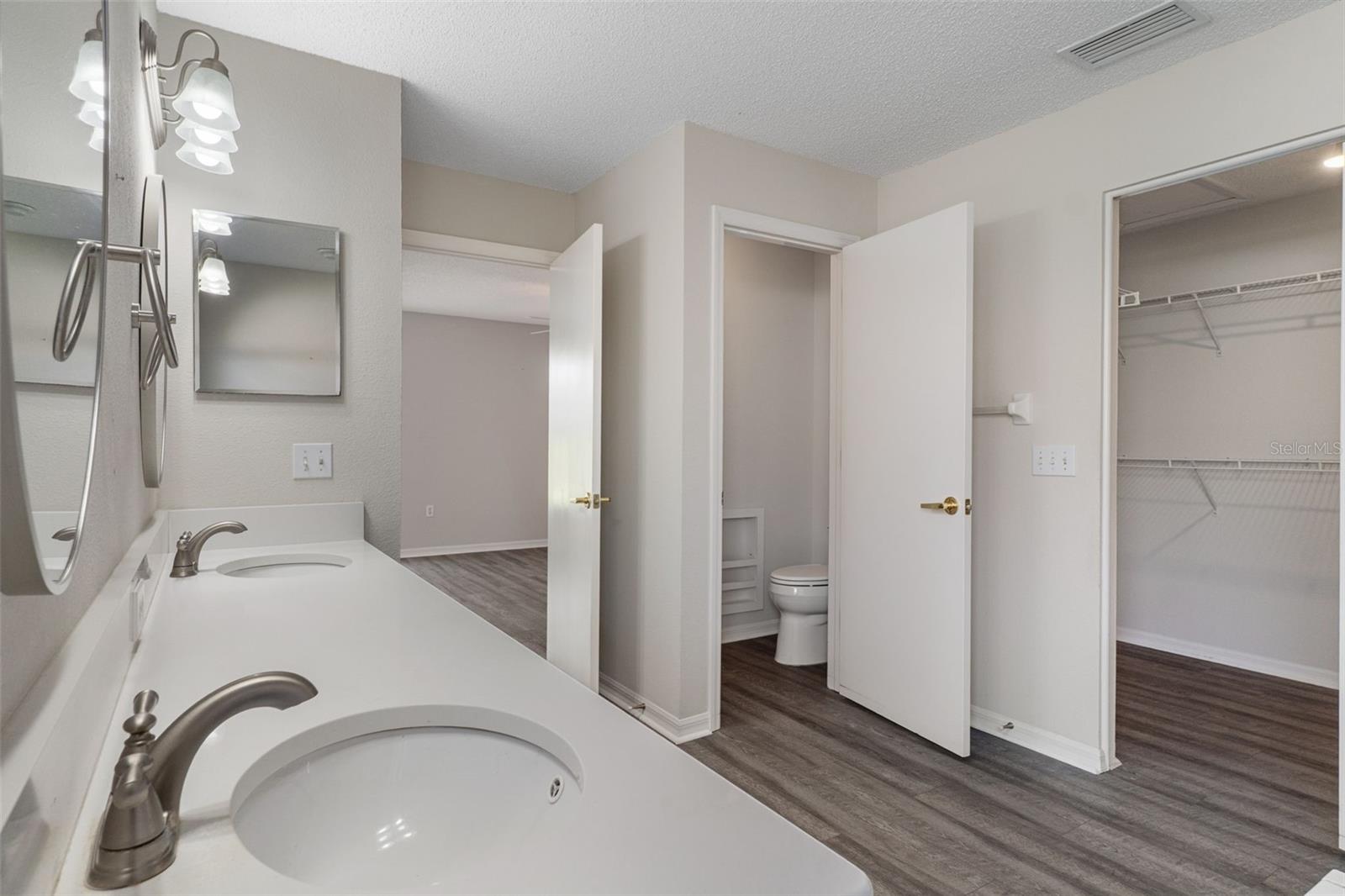 18236 WEBSTER GROVE DR — photo 34
