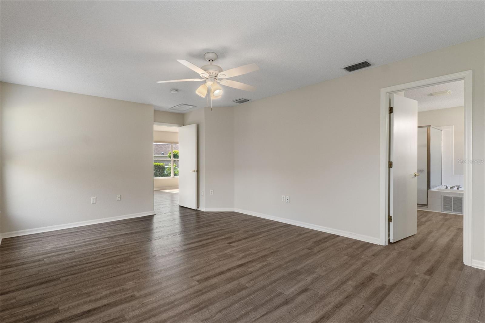 18236 WEBSTER GROVE DR — photo 31