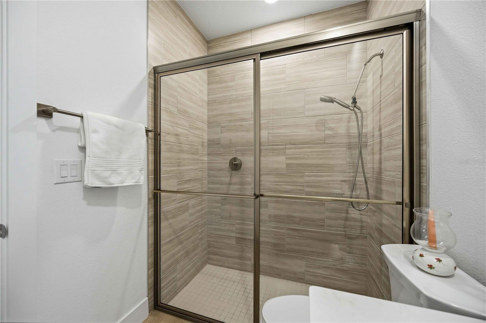18652 DAYSPRING PL — photo 31