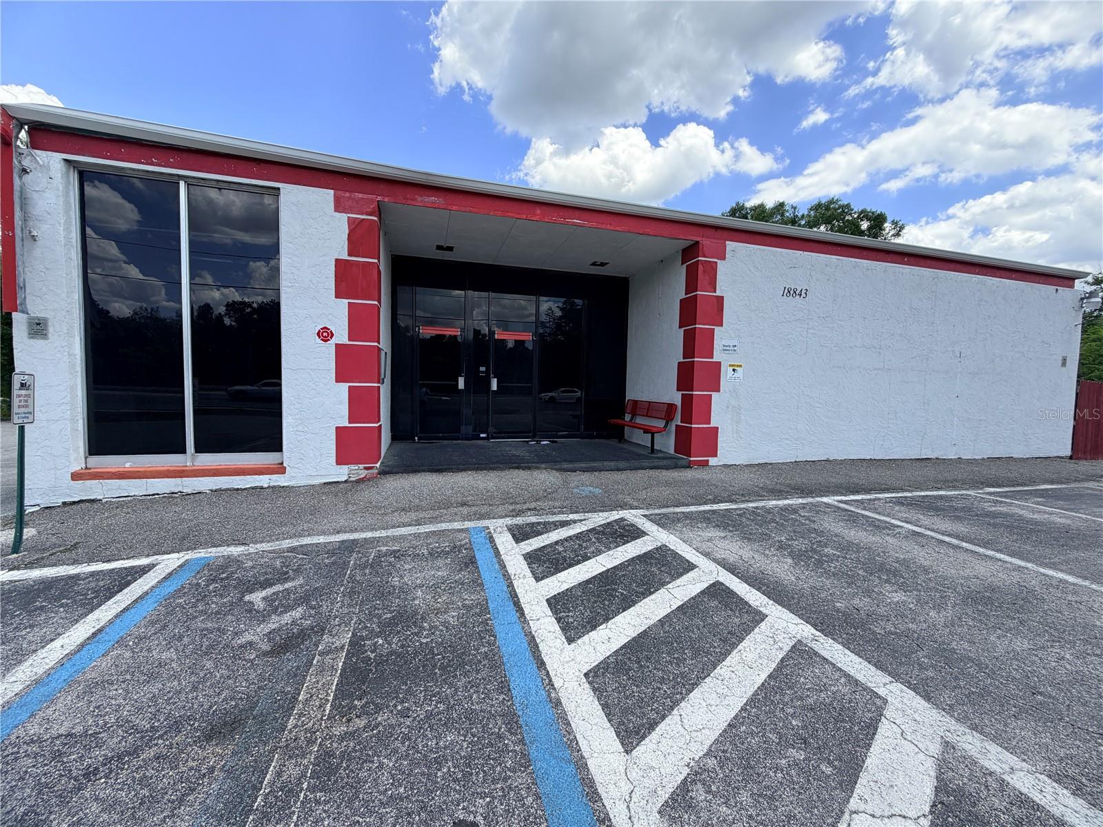 18843 N 41 HWY — photo 3