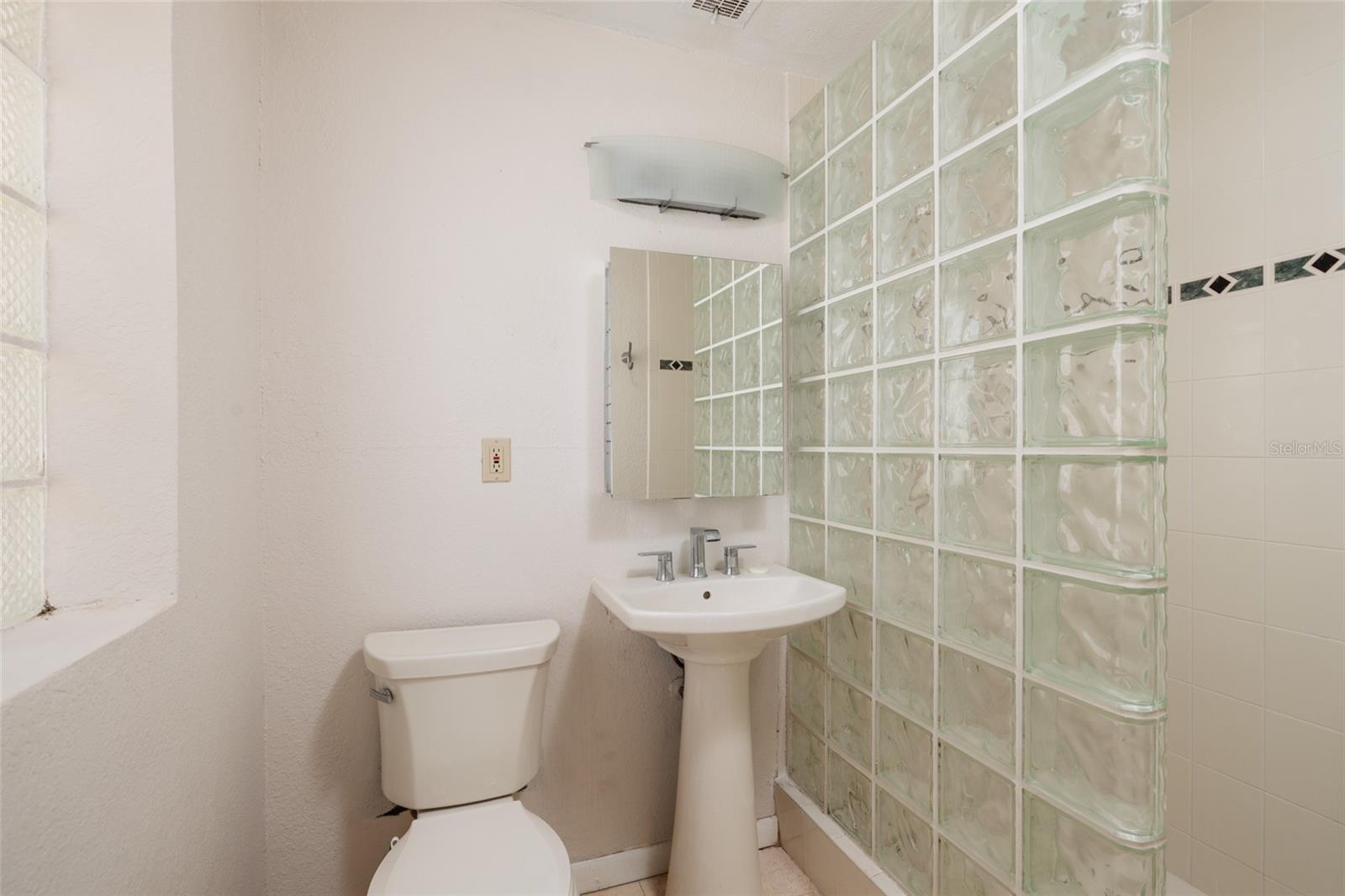 300 BRIGHTWATERS BLVD NE — photo 31