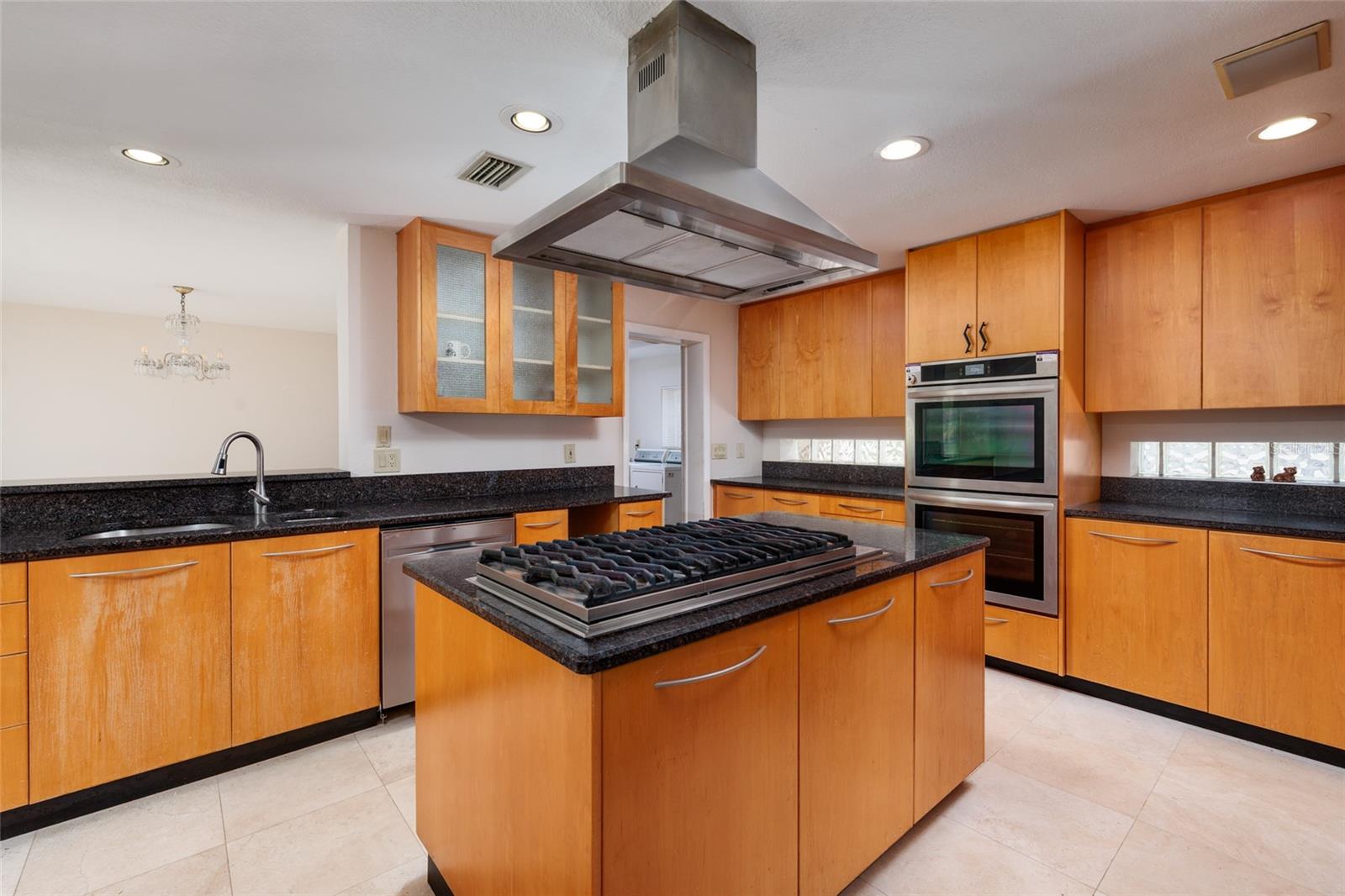 300 BRIGHTWATERS BLVD NE — photo 15