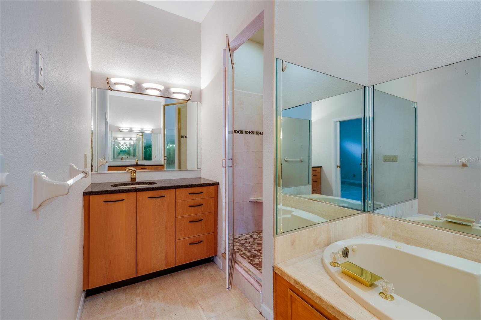300 BRIGHTWATERS BLVD NE — photo 27