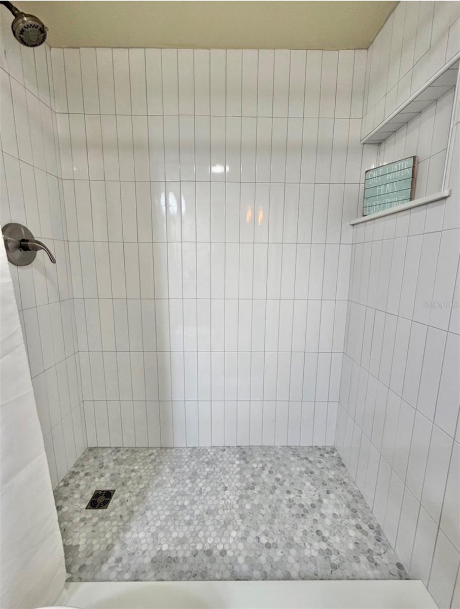 3815 N OAK DR #G71 — photo 29