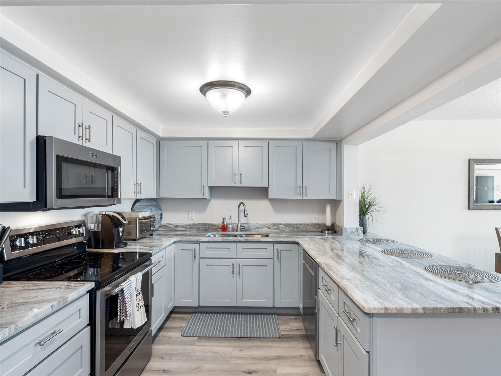 1460 GULF BLVD #308 — photo 8