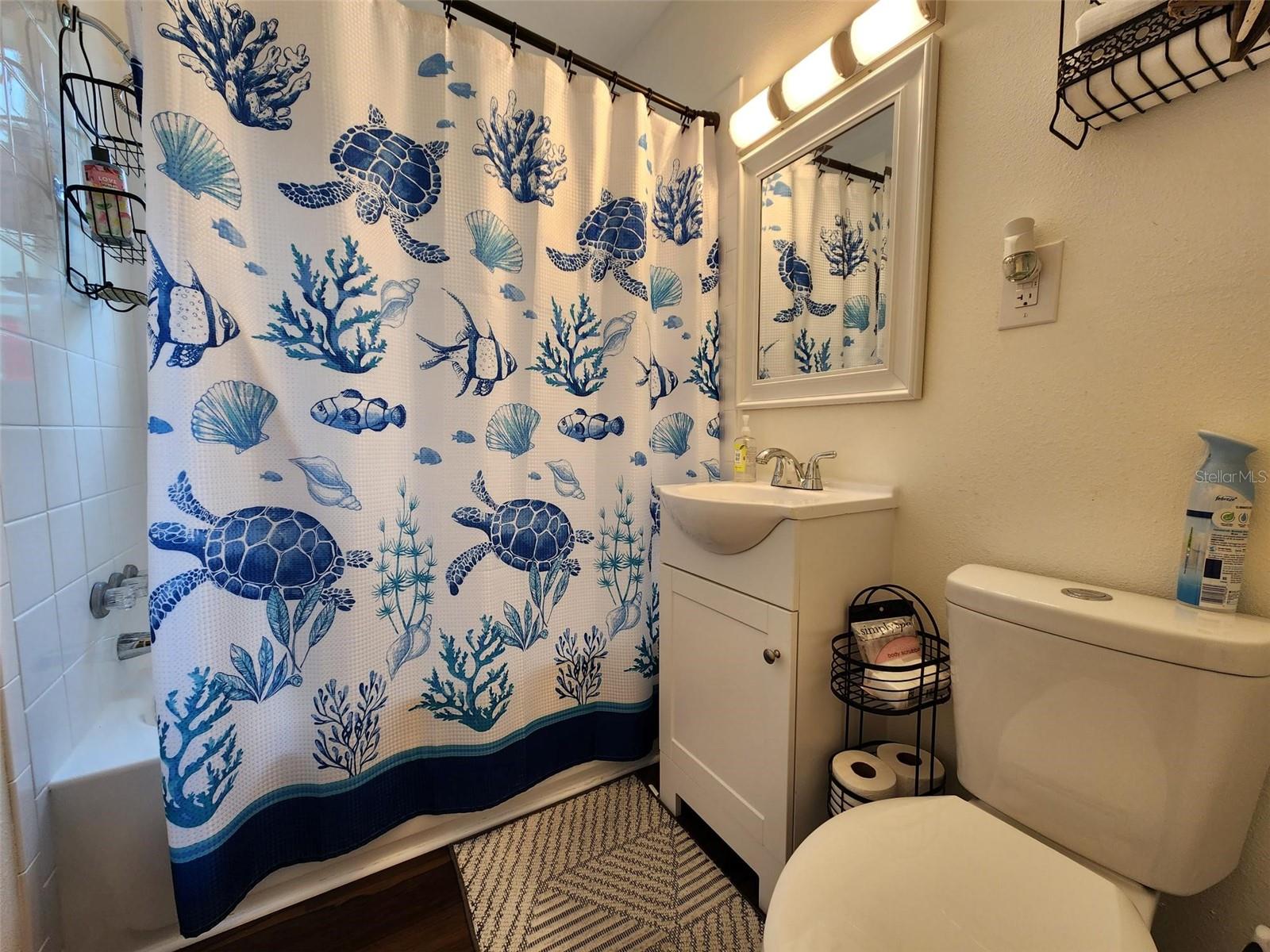 618 S CREST AVE — photo 11