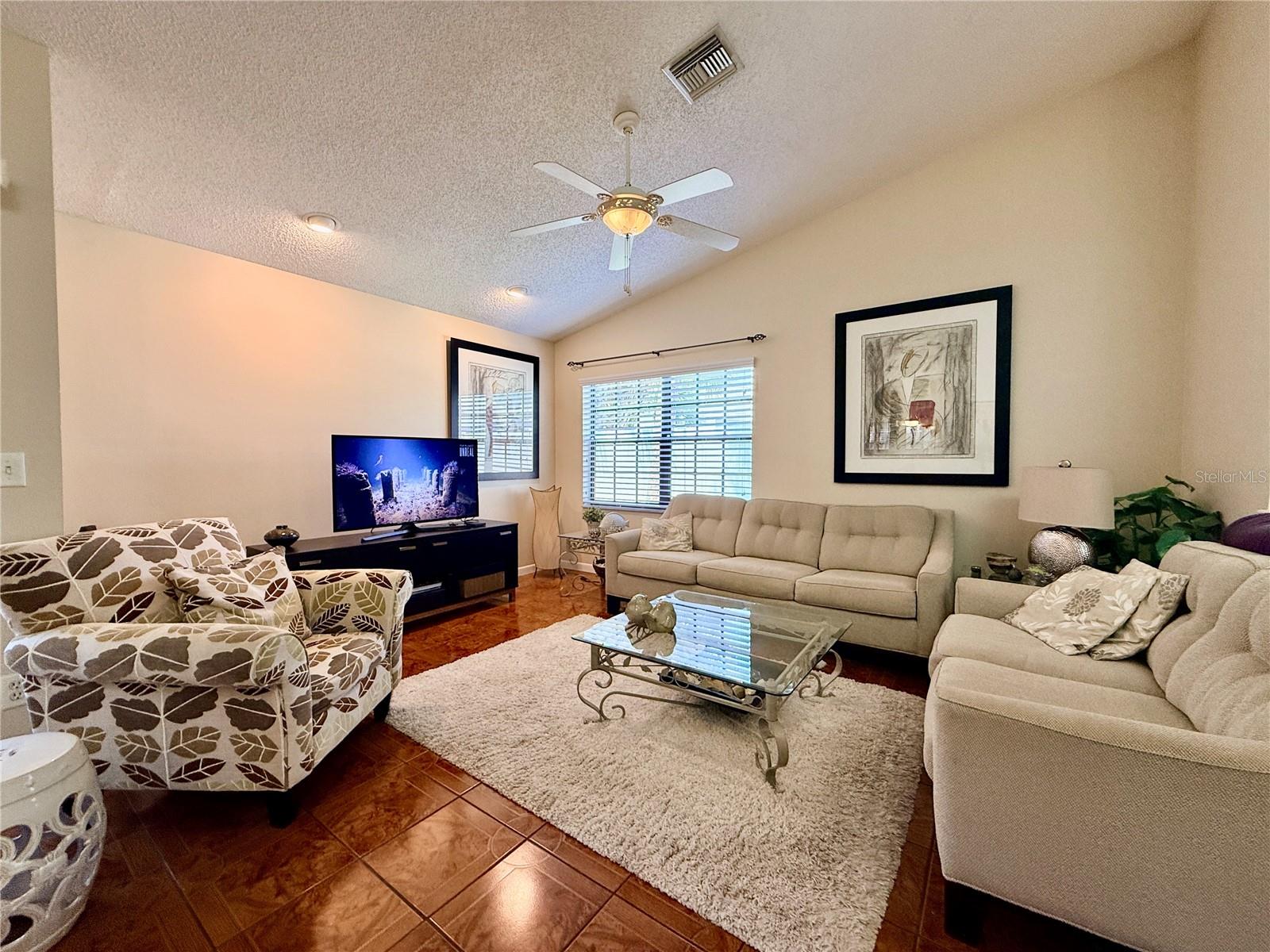 2749 COUNTRYSIDE BLVD #14 — photo 5