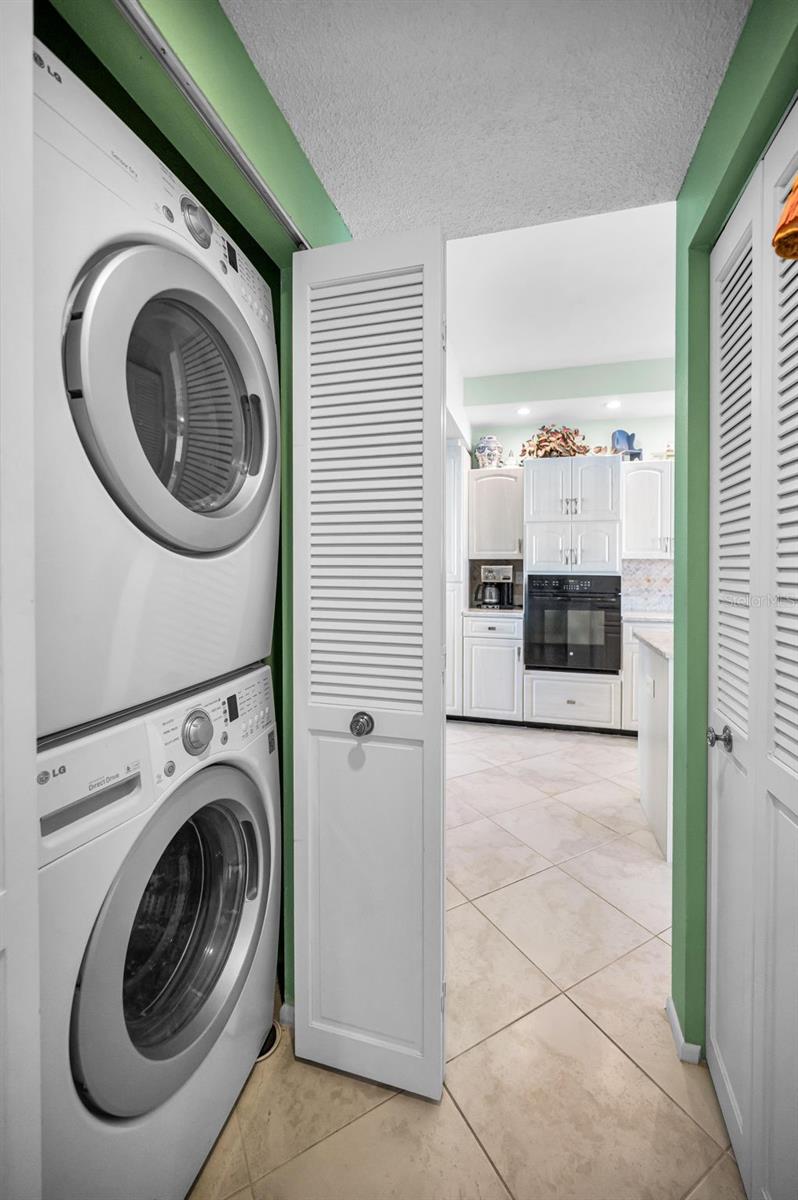 7882 SAILBOAT KEY BLVD S #605 — photo 37